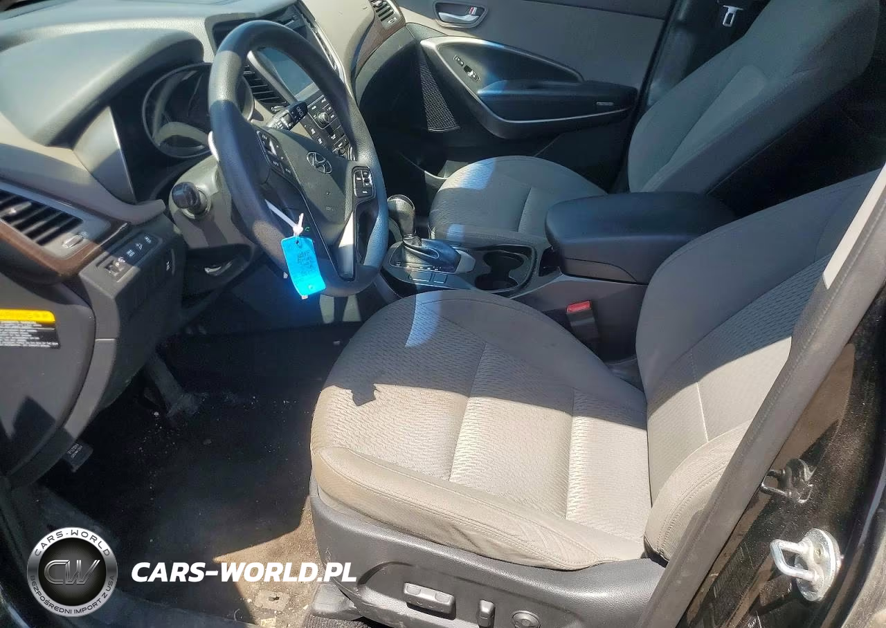 2017 Hyundai Santa Fe Se VIN:KM8SMDHFXHU176745 - 7