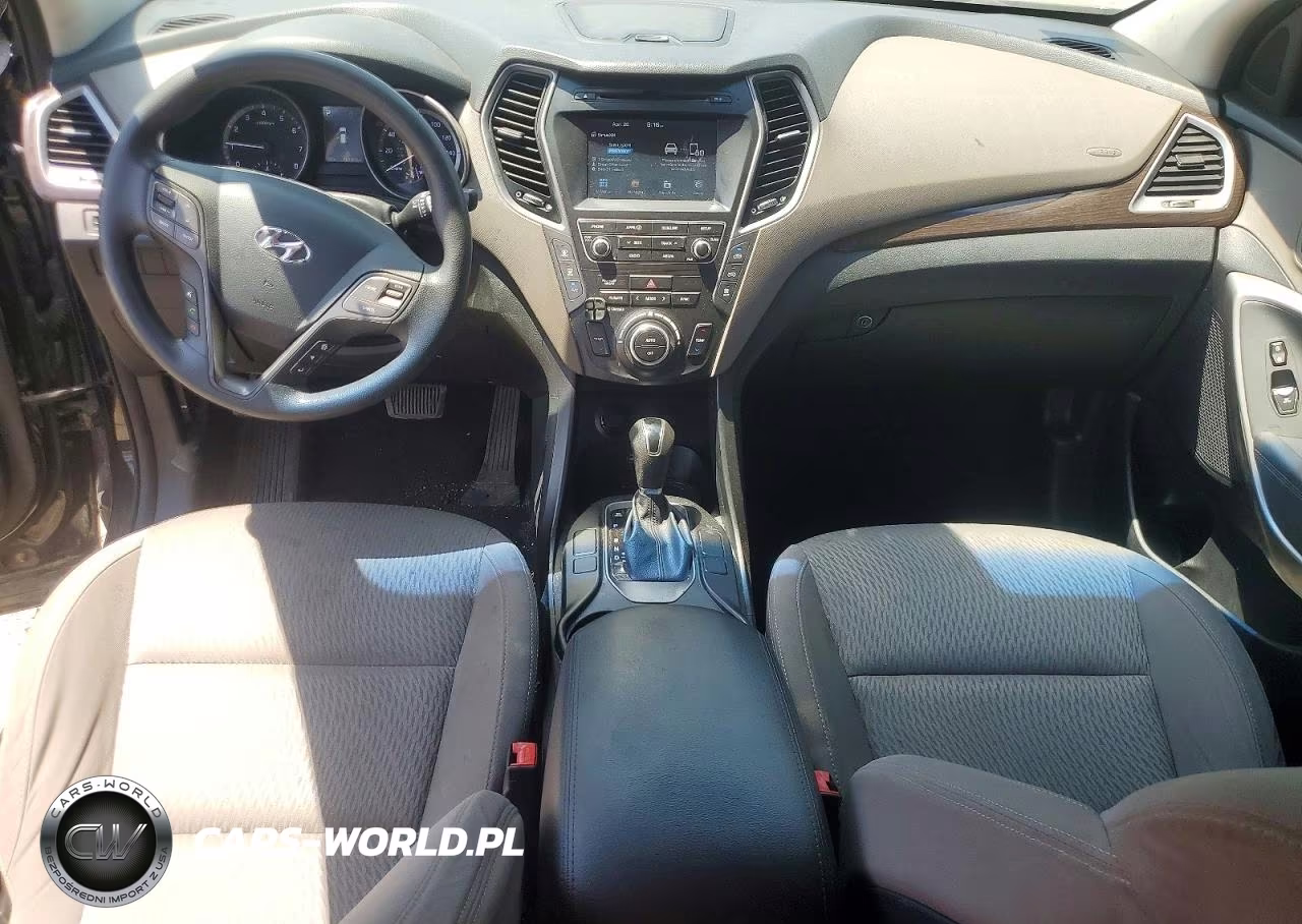 2017 Hyundai Santa Fe Se VIN:KM8SMDHFXHU176745 - 8