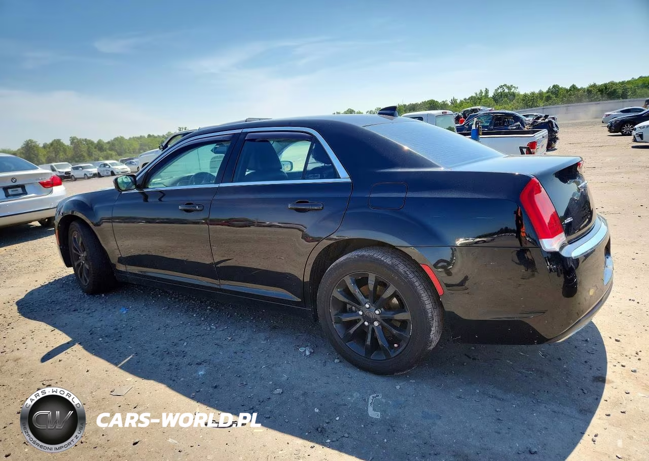 2015 Chrysler 300 Limited VIN:2C3CCARGXFH757264 - 2