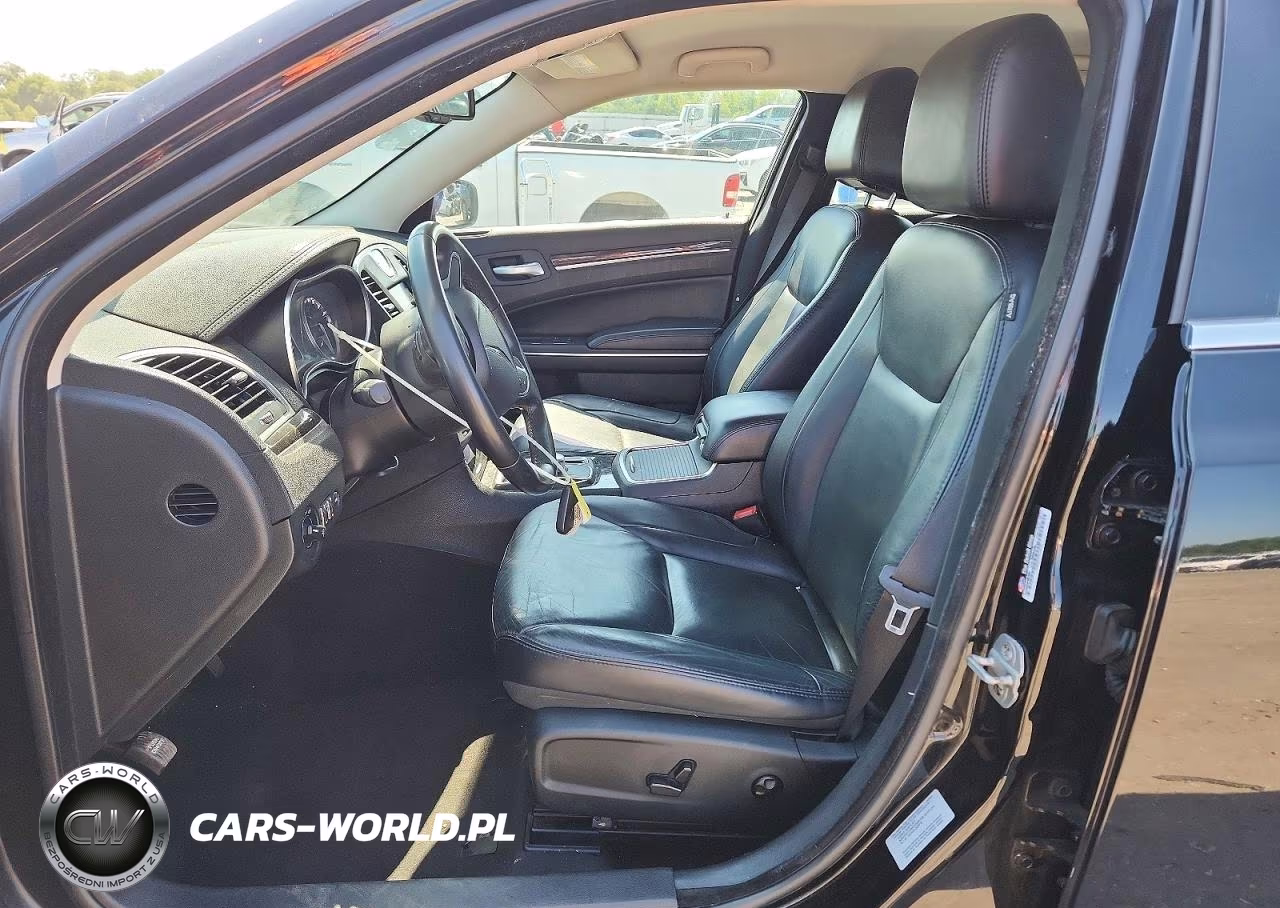 2015 Chrysler 300 Limited VIN:2C3CCARGXFH757264 - 7