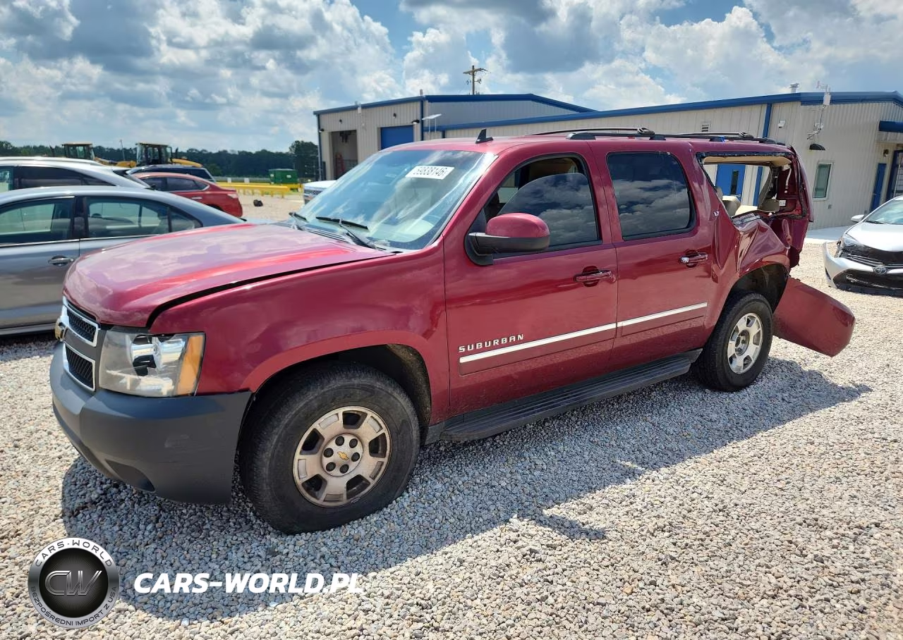 2011 Chevrolet Suburban C1500 Lt VIN:1GNSCJE00BR324067 - 1