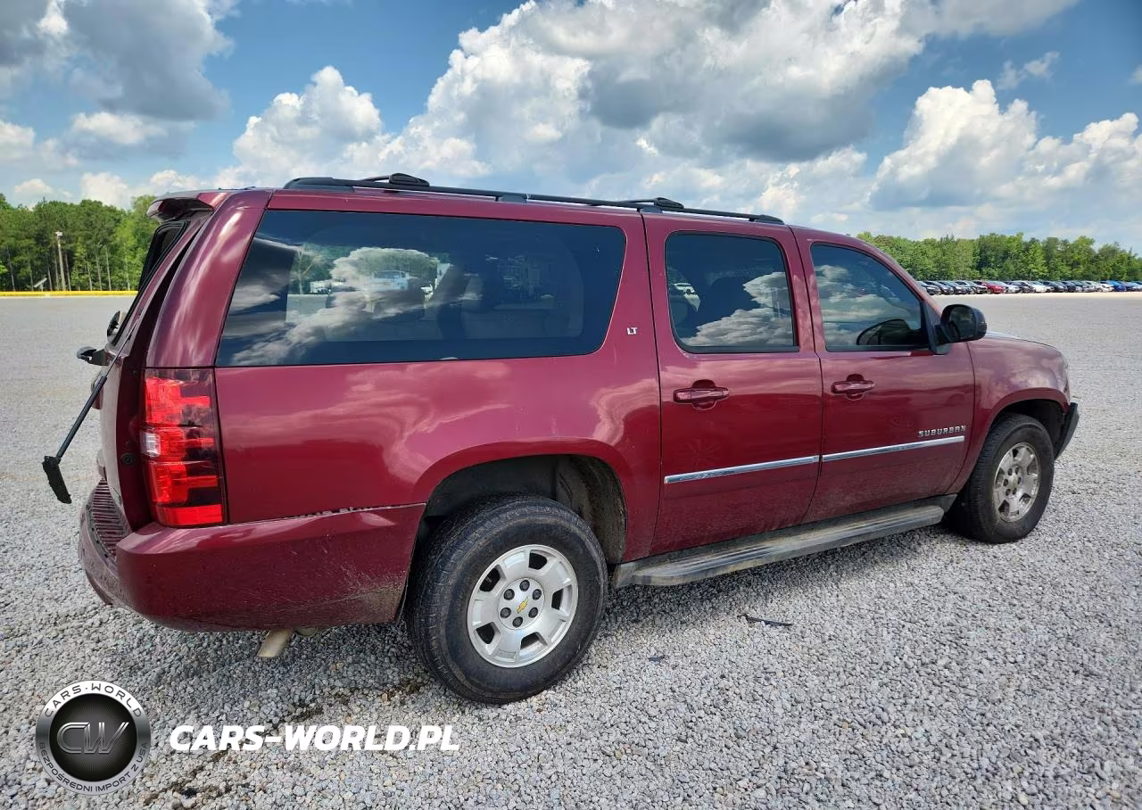 2011 Chevrolet Suburban C1500 Lt VIN:1GNSCJE00BR324067 - 3
