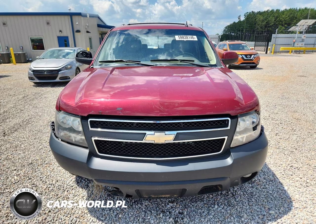 2011 Chevrolet Suburban C1500 Lt VIN:1GNSCJE00BR324067 - 5