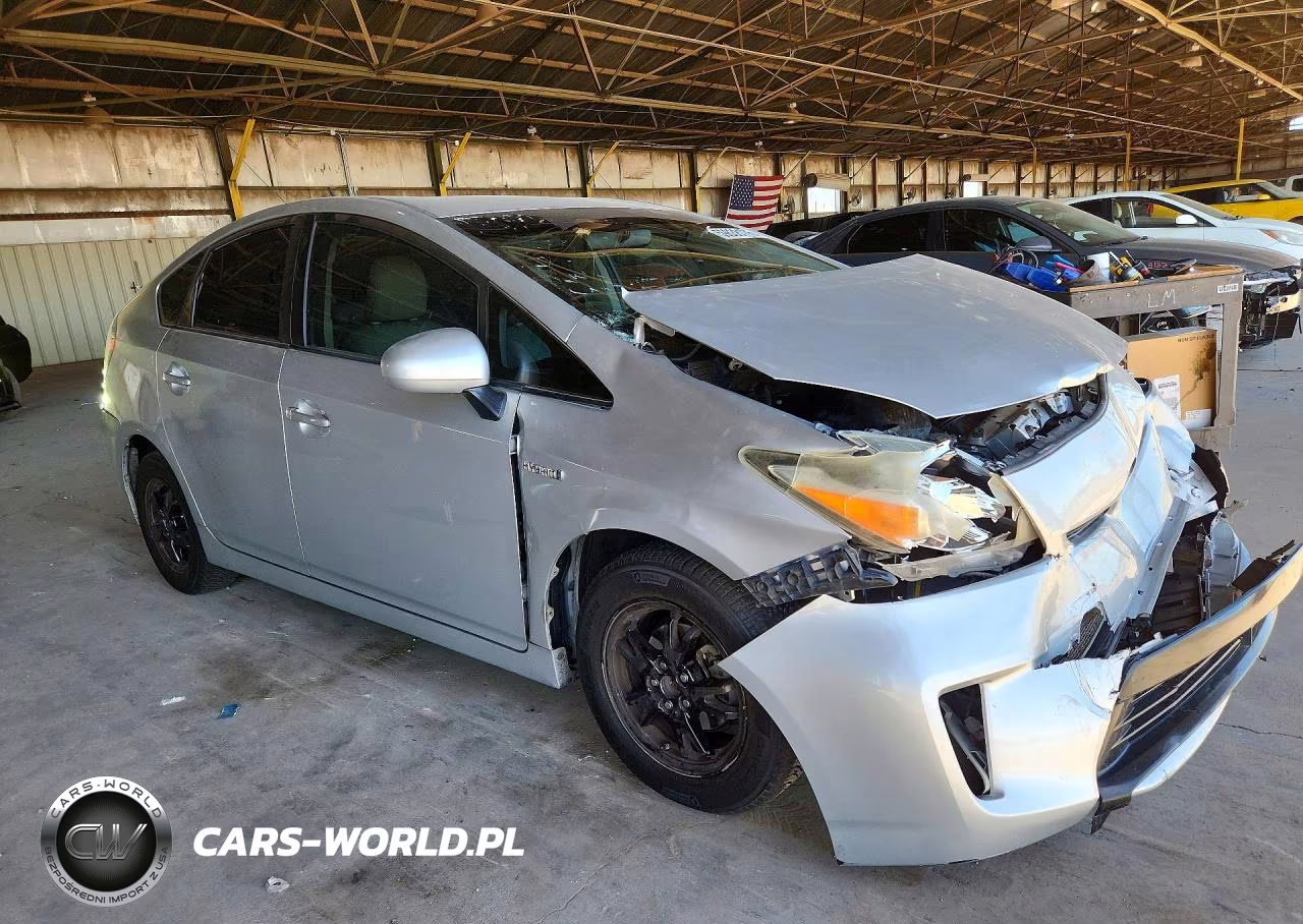 2014 Toyota Prius Two VIN:JTDKN3DUXE0358609 - 4