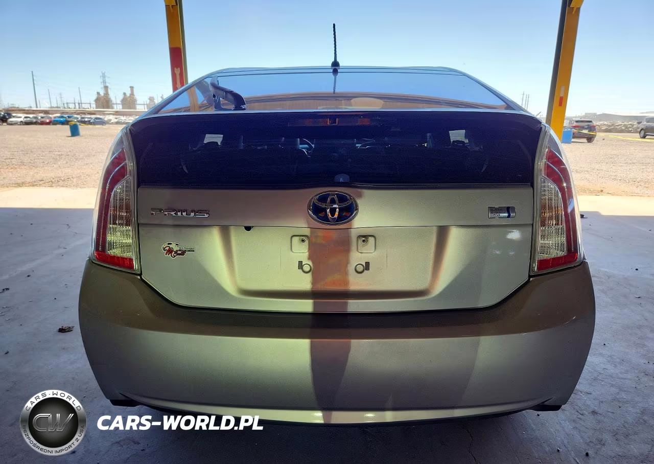 2014 Toyota Prius Two VIN:JTDKN3DUXE0358609 - 6