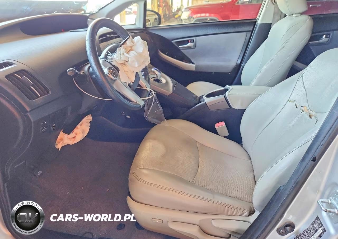2014 Toyota Prius Two VIN:JTDKN3DUXE0358609 - 7