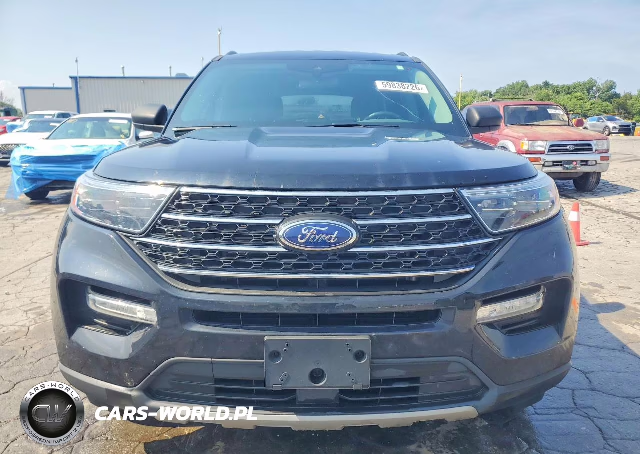 2022 Ford Explorer Xlt VIN:1FMSK7DH6NGA76828 - 5