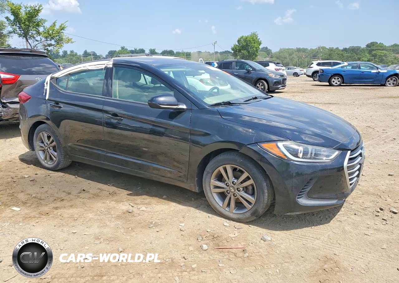 2017 Hyundai Elantra Se VIN:5NPD84LF3HH005807 - 4