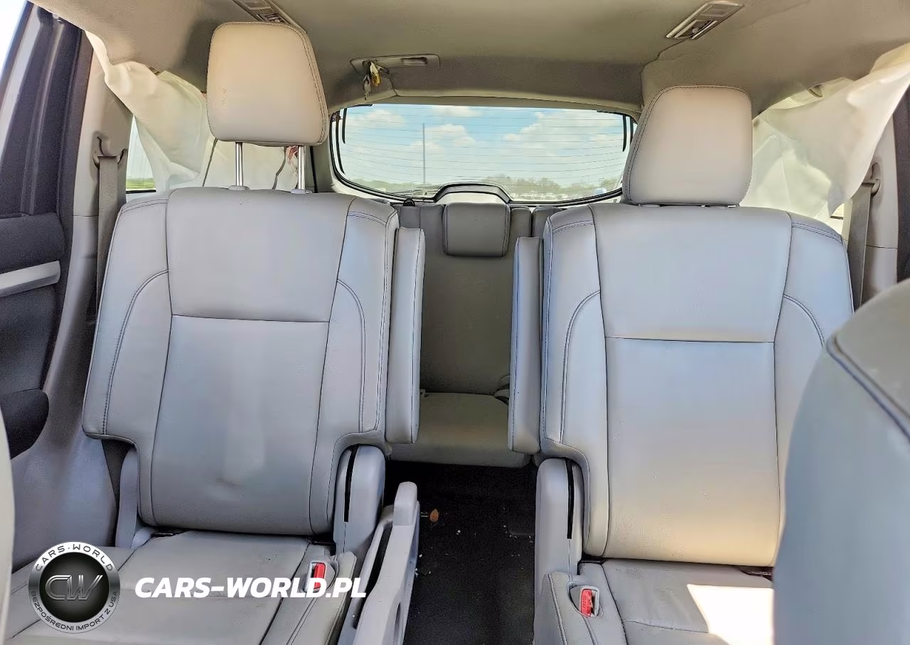 2018 Toyota Highlander Xle VIN:5TDKZRFHXJS549736 - 10