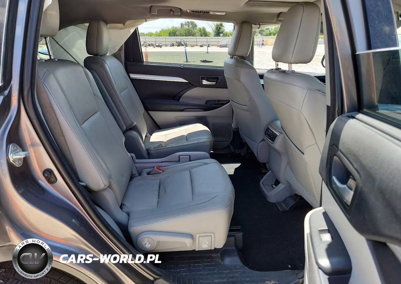 2018 Toyota Highlander Xle VIN:5TDKZRFHXJS549736 - 11