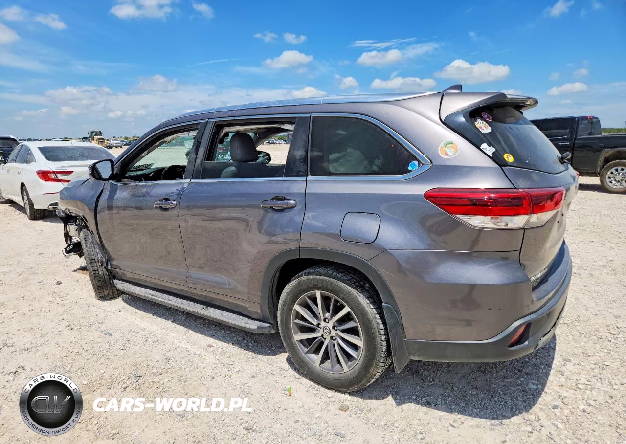 2018 Toyota Highlander Xle VIN:5TDKZRFHXJS549736 - 2