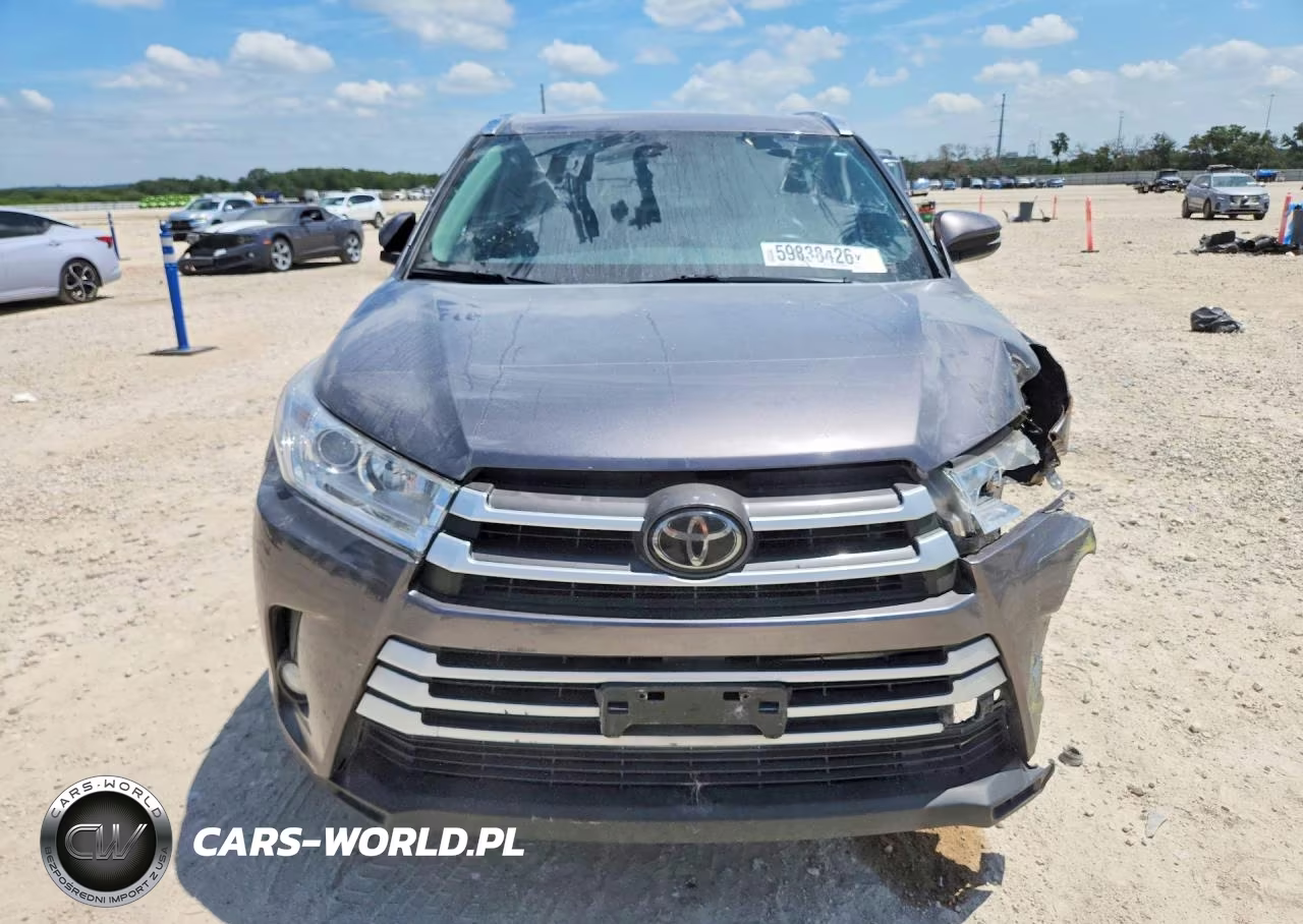 2018 Toyota Highlander Xle VIN:5TDKZRFHXJS549736 - 5