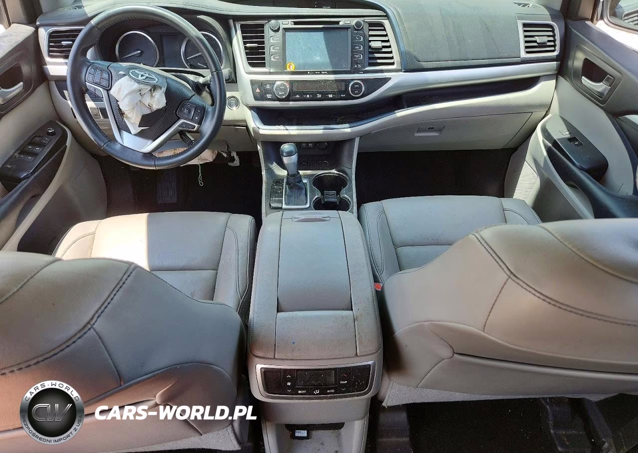 2018 Toyota Highlander Xle VIN:5TDKZRFHXJS549736 - 8