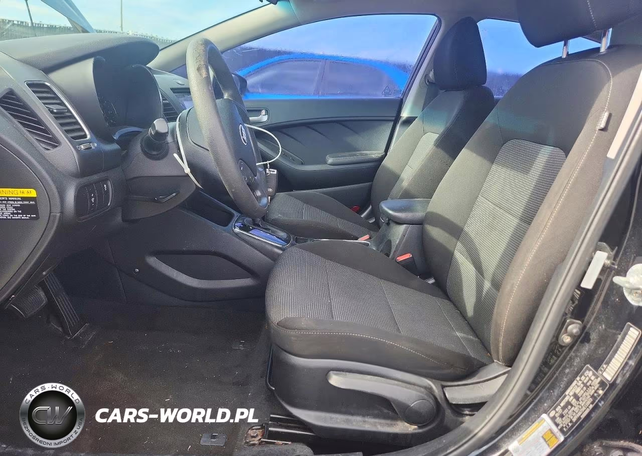 2017 Kia Forte Lx VIN:3KPFK4A75HE110973 - 7