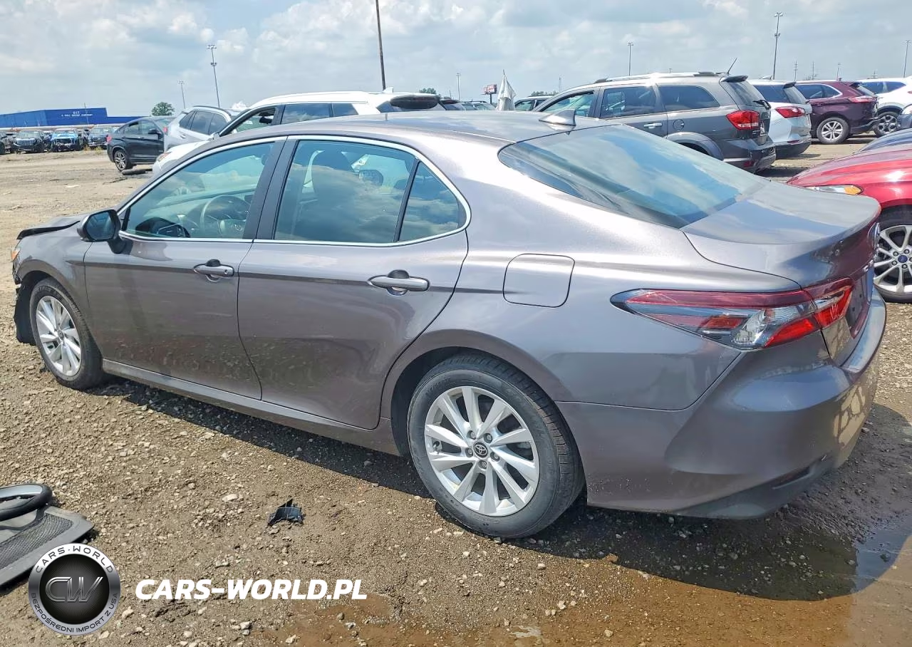 2021 Toyota Camry Le VIN:4T1R11AK2MU451113 - 2