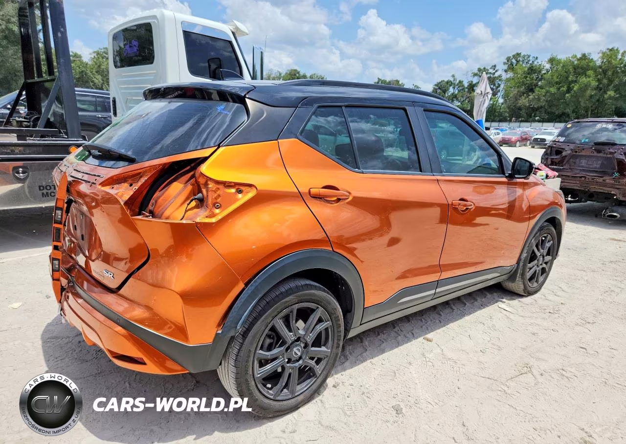2023 Nissan Kicks Sr VIN:3N1CP5DV3PL525470 - 3