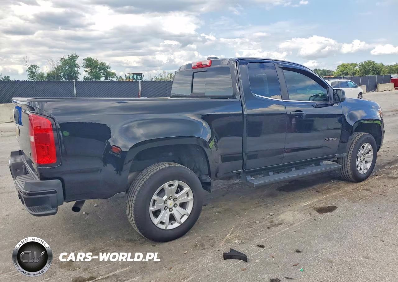 2018 Chevrolet Colorado Lt VIN:1GCHSCEN0J1140063 - 3