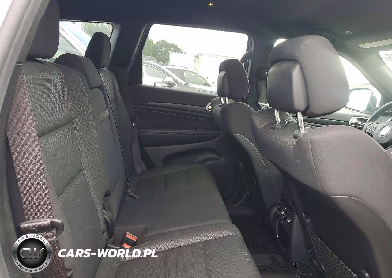 2019 Jeep Grand Cherokee Laredo VIN:1C4RJFAG6KC813928 - 11