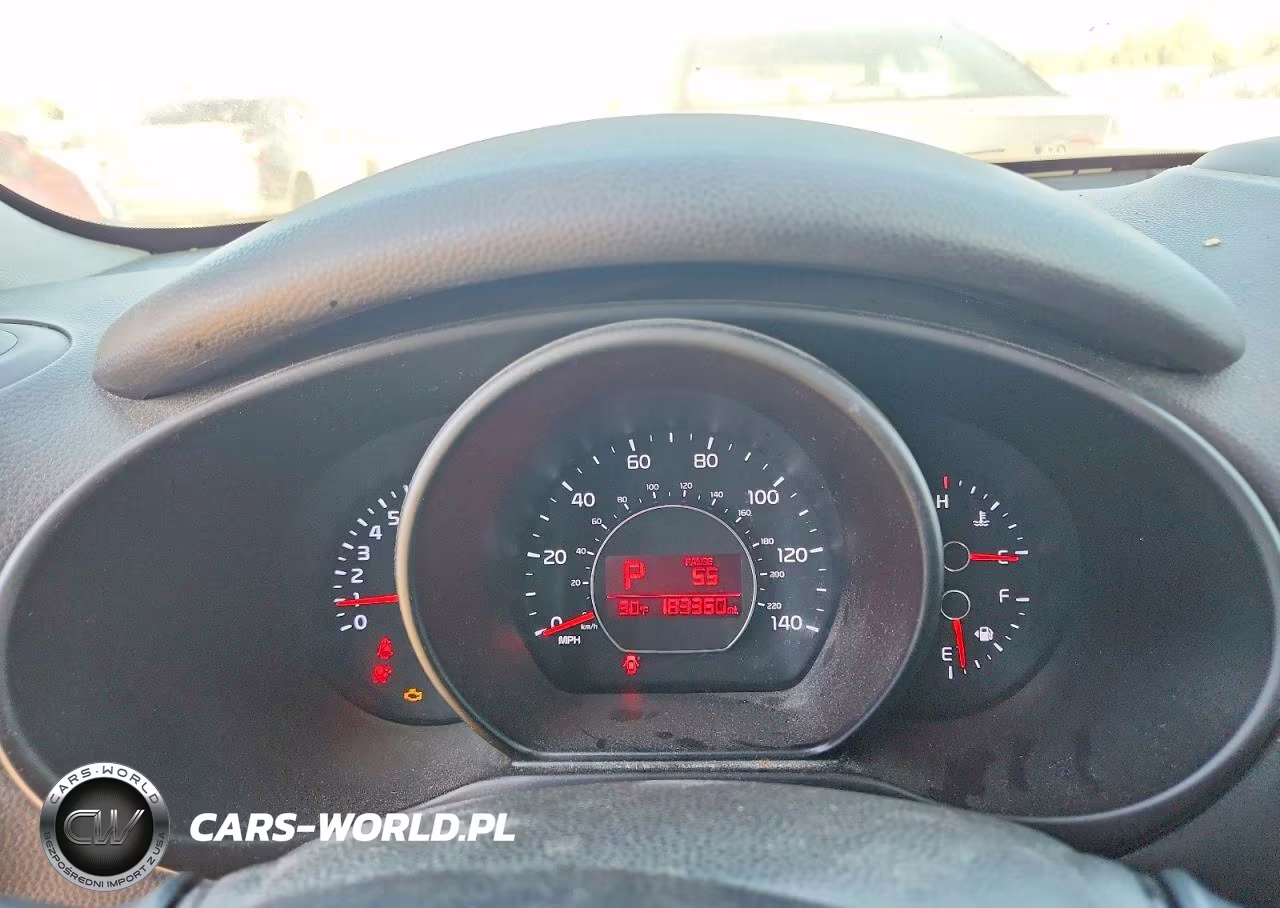 2015 Kia Soul Base VIN:KNDJN2A28F7219757 - 9