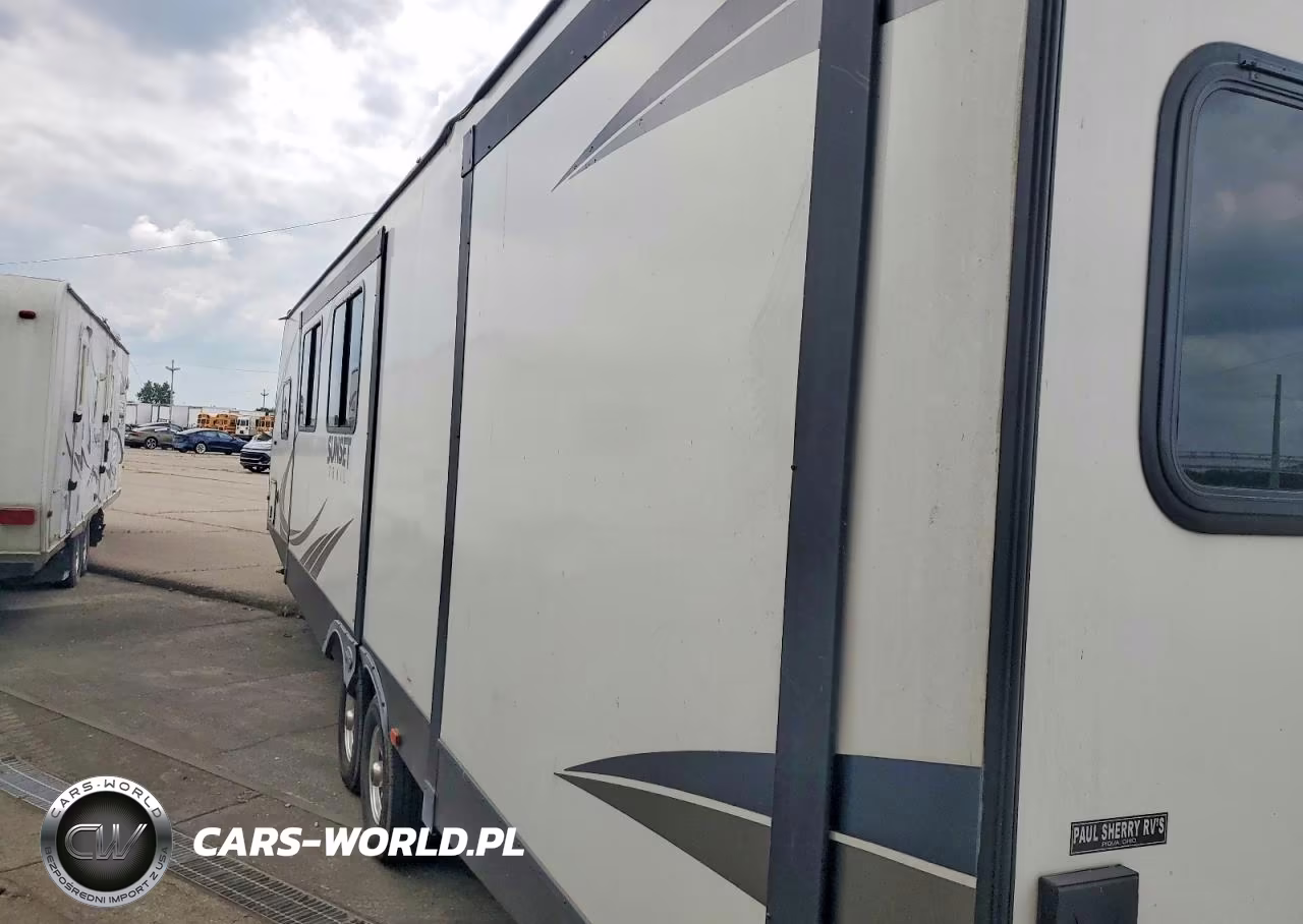 2018 Keystone Rv Trailers VIN:4YDT33629J5353112 - 3