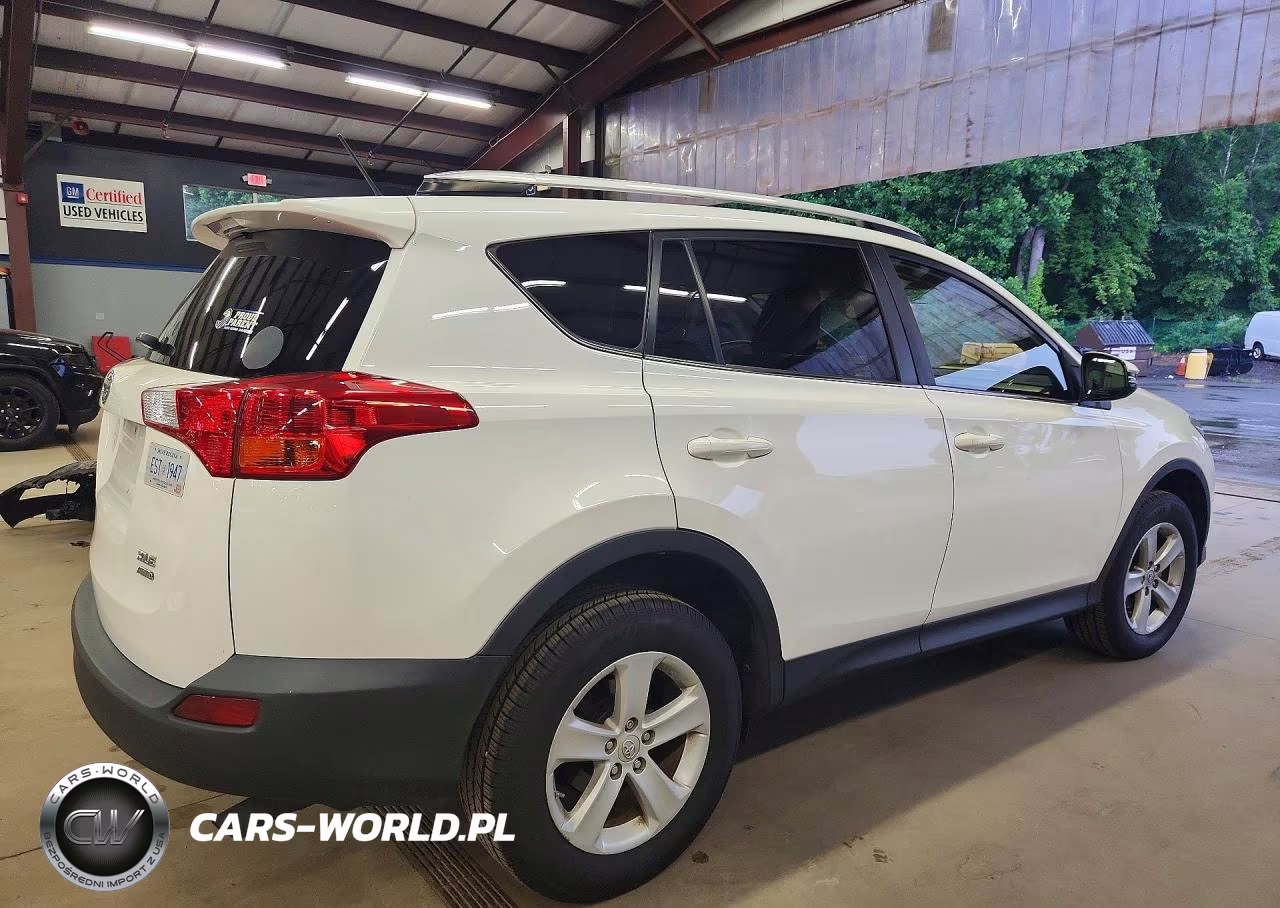 2014 Toyota Rav4 Xle VIN:JTMRFREVXED049009 - 3