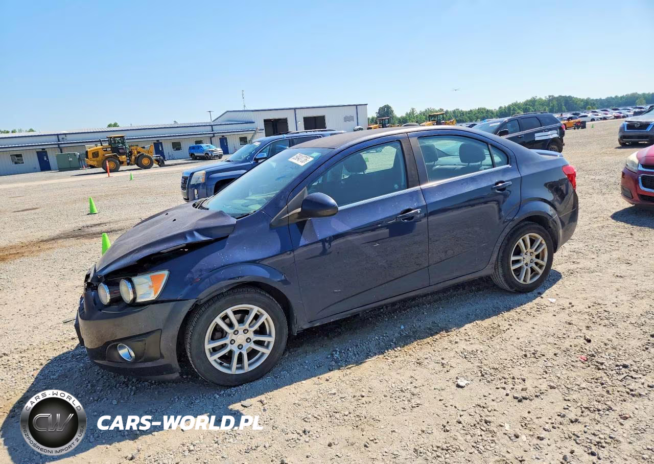 2015 Chevrolet Sonic Lt – zdjęcie 1 z 12