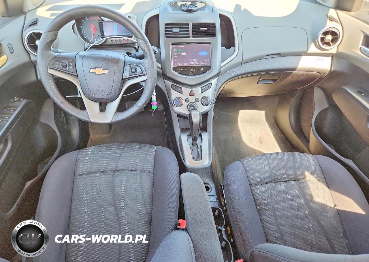 2015 Chevrolet Sonic Lt VIN:1G1JC5SH8F4155417 - 8