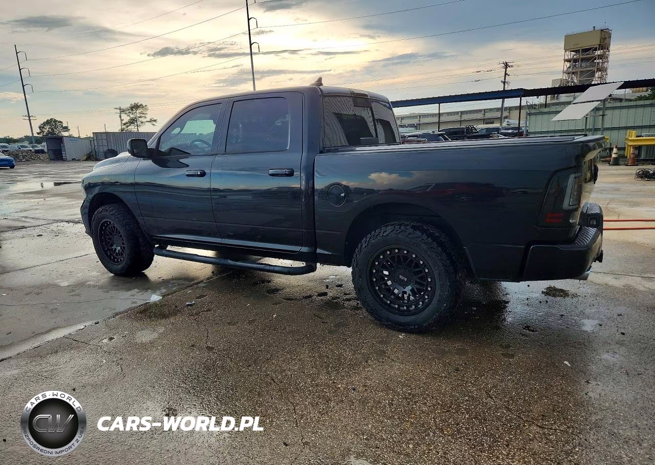 2017 Ram 1500 Sport VIN:1C6RR6MT7HS846847 - 2