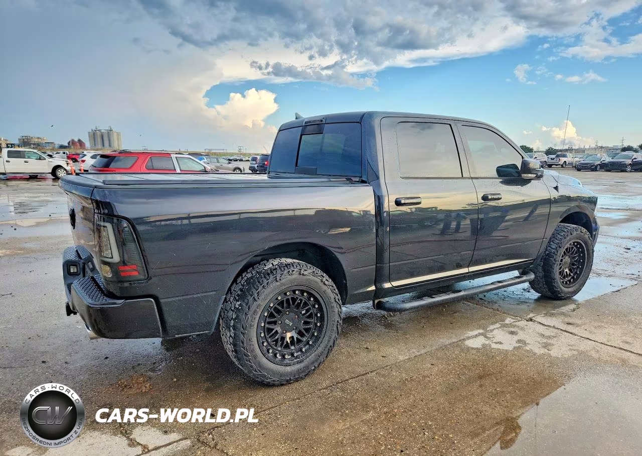 2017 Ram 1500 Sport VIN:1C6RR6MT7HS846847 - 3
