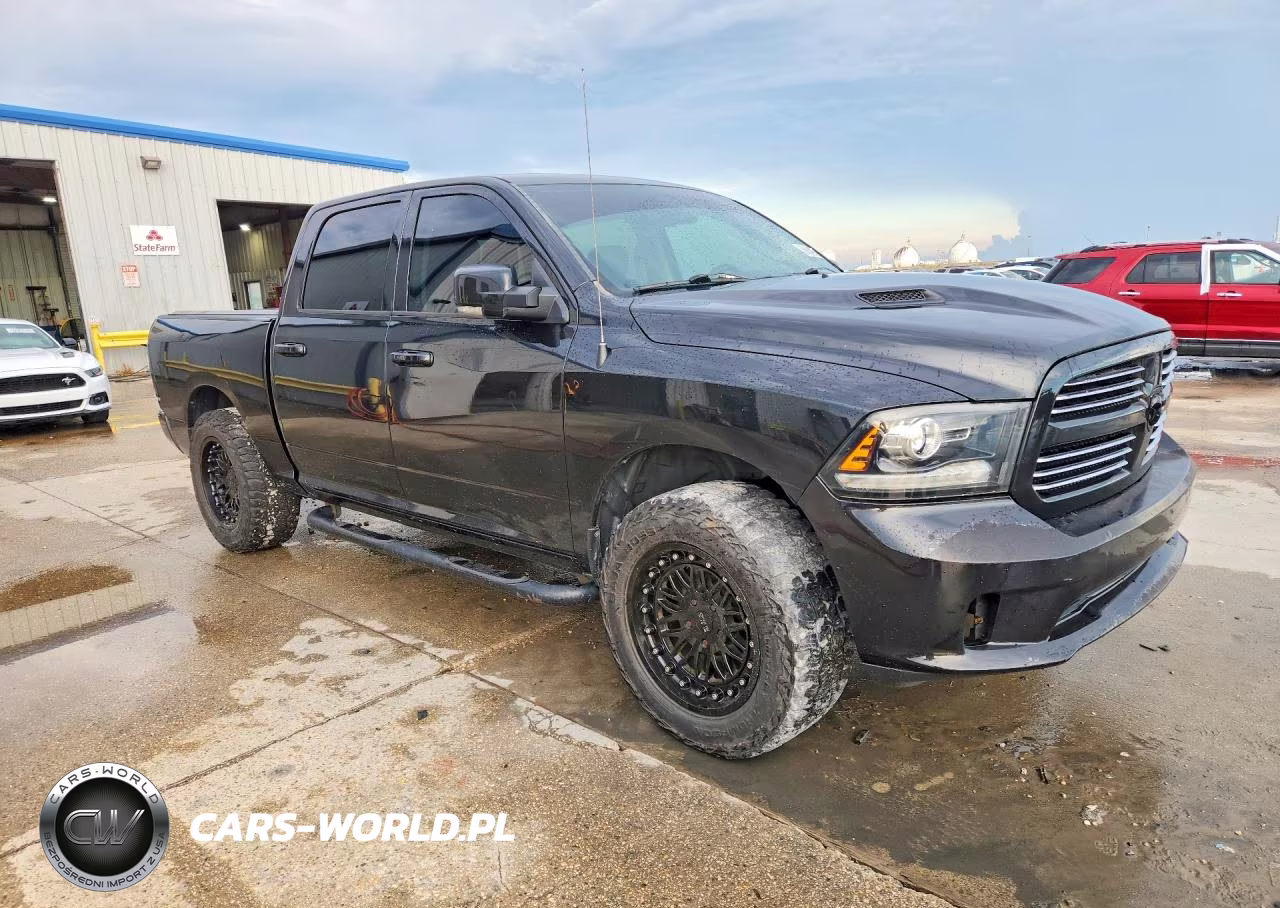 2017 Ram 1500 Sport VIN:1C6RR6MT7HS846847 - 4