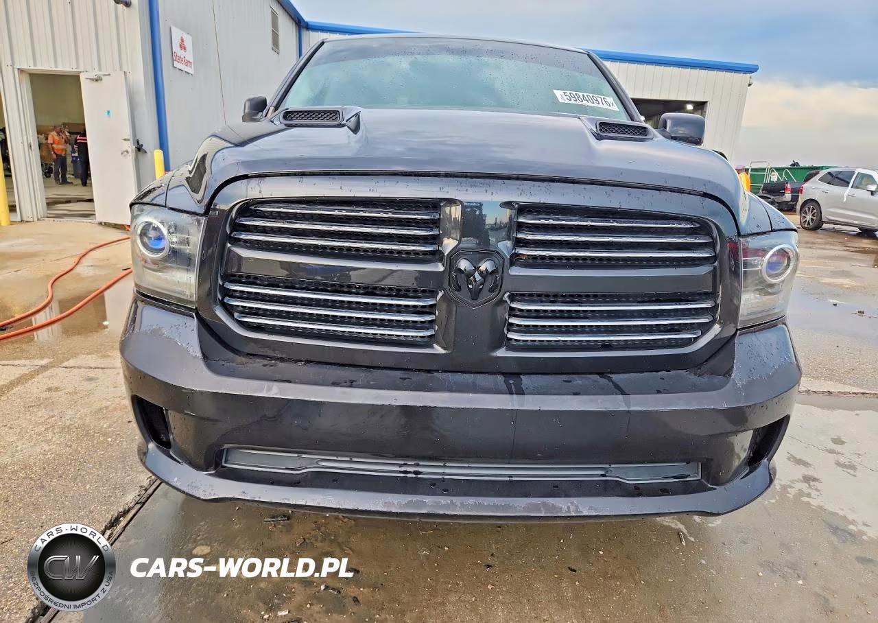 2017 Ram 1500 Sport VIN:1C6RR6MT7HS846847 - 5