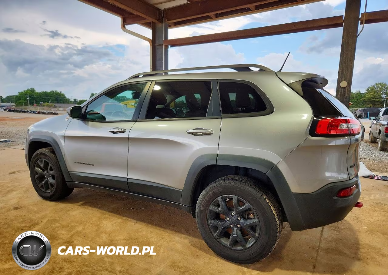 2015 Jeep Cherokee Trailhawk VIN:1C4PJMBS3FW680872 - 2