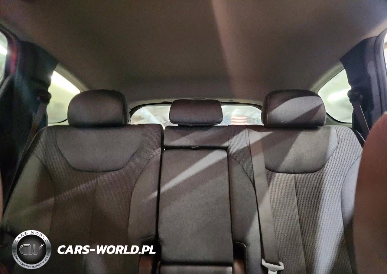 2019 Hyundai Santa Fe Se VIN:5NMS2CAD4KH117508 - 10