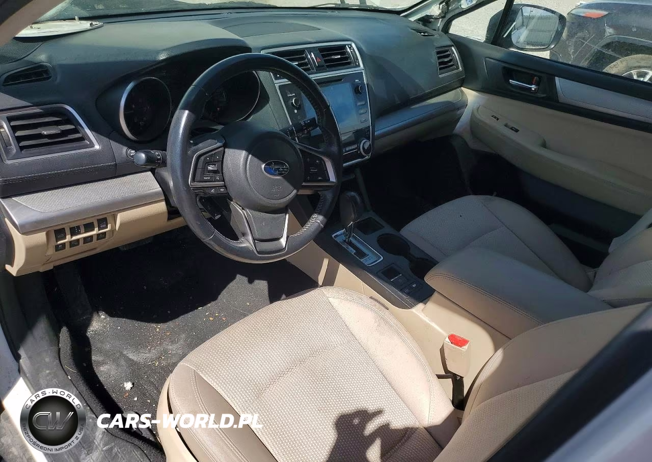 2018 Subaru Outback 2.5I Premium VIN:4S4BSAFC6J3256469 - 8