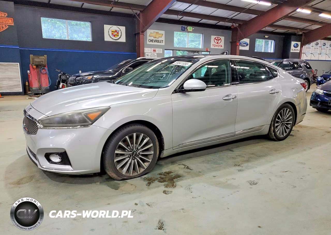 2017 Kia Cadenza Premium – zdjęcie 1 z 12