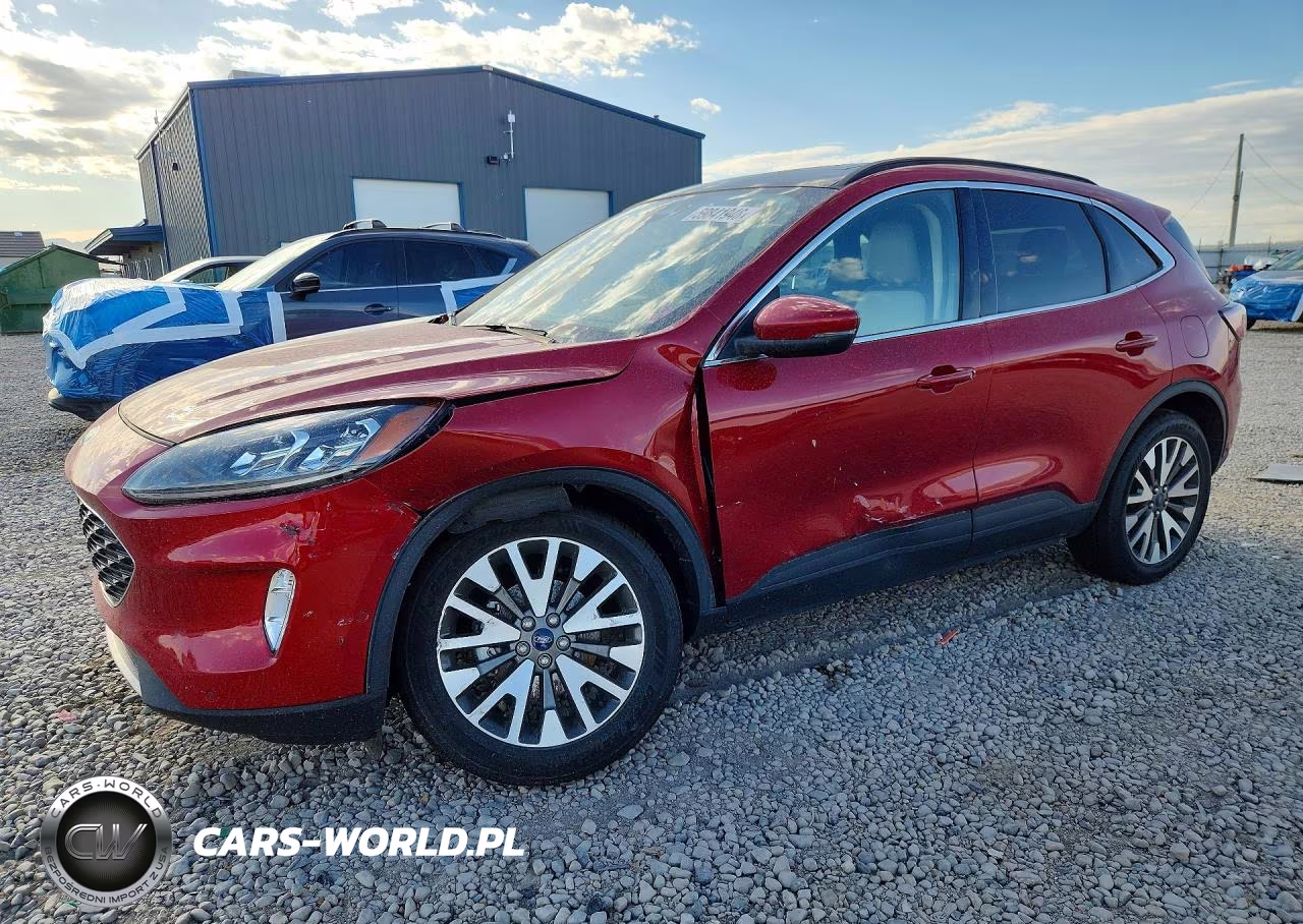 2020 Ford Escape Titanium