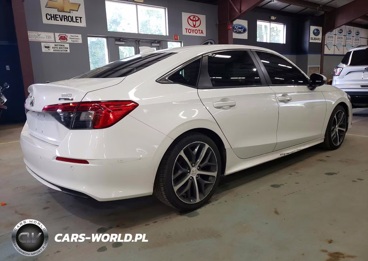 2024 Honda Civic Touring VIN:2HGFE1F92RH326383 - 3