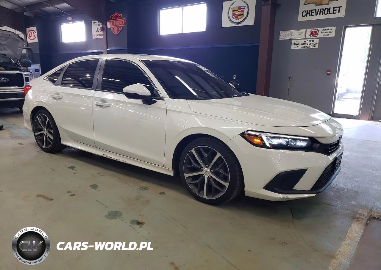 2024 Honda Civic Touring VIN:2HGFE1F92RH326383 - 4