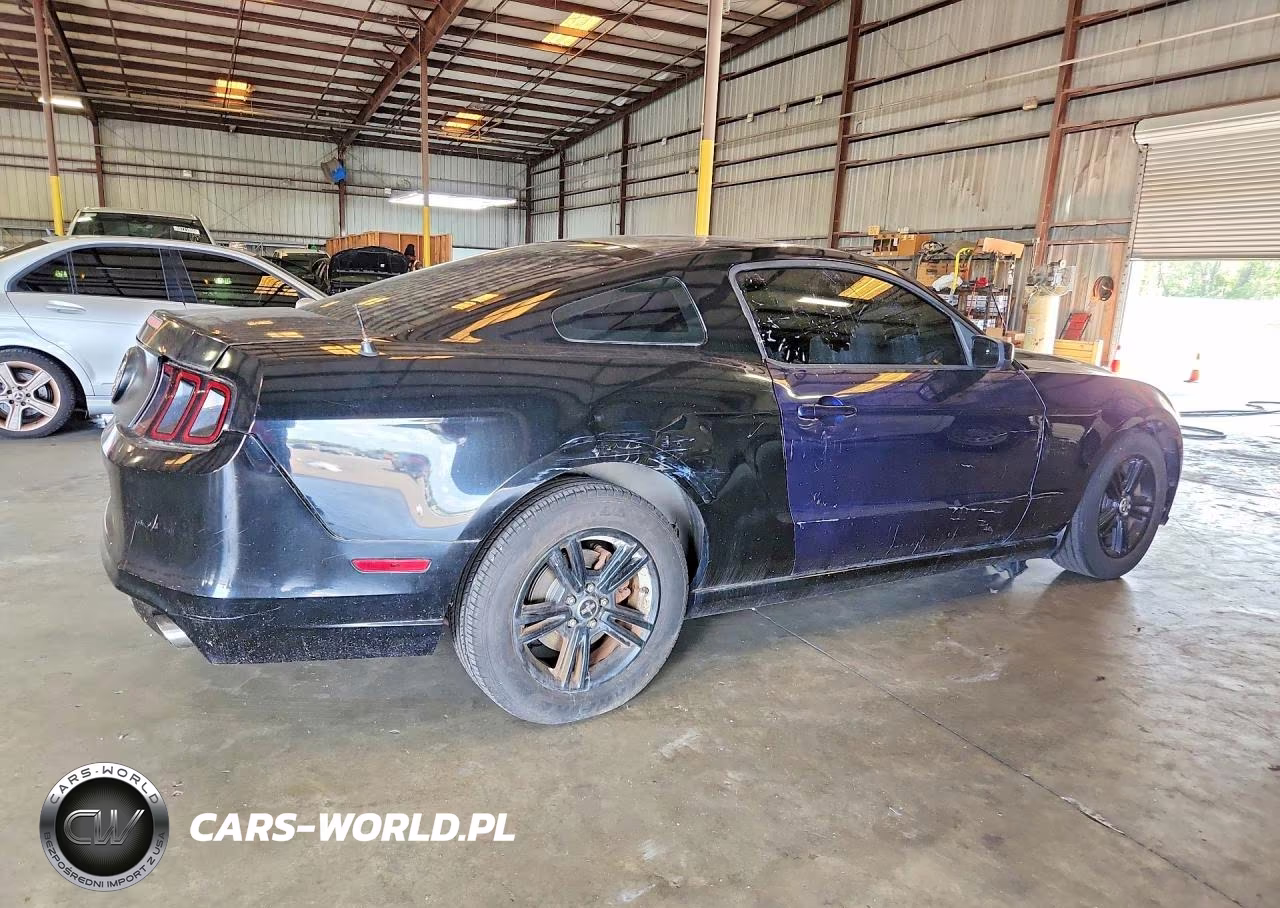 2014 Ford Mustang VIN:1ZVBP8AM2E5286915 - 3