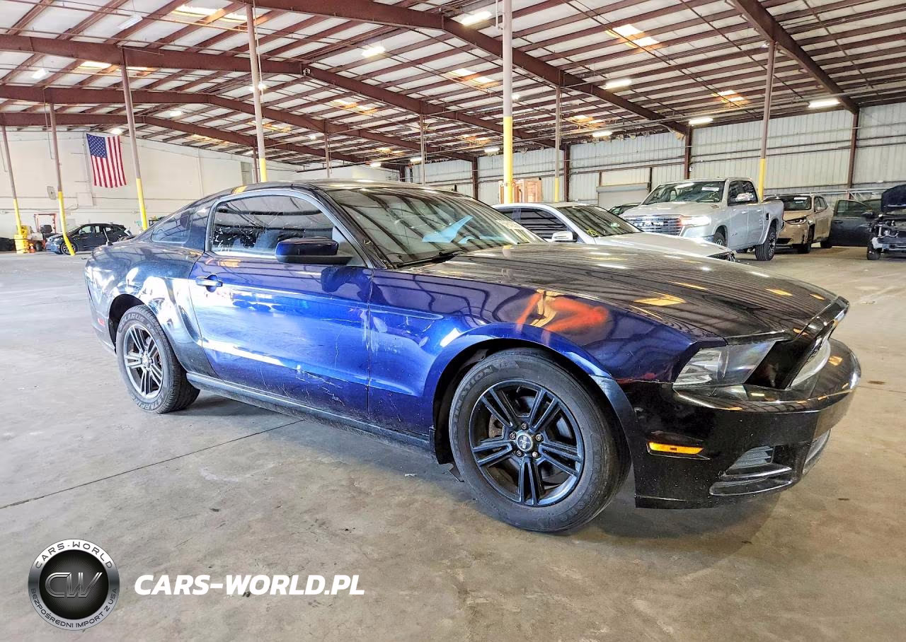 2014 Ford Mustang VIN:1ZVBP8AM2E5286915 - 4
