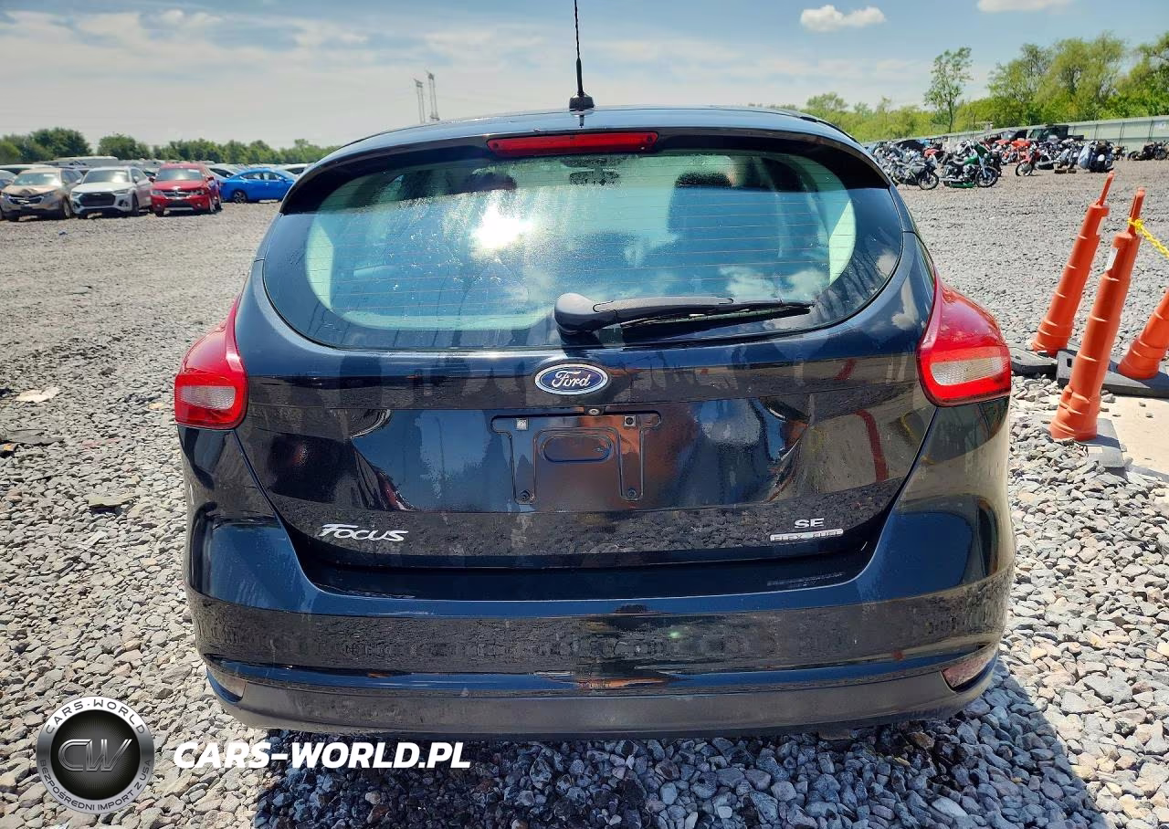 2015 Ford Focus Se VIN:1FADP3K27FL238986 - 6