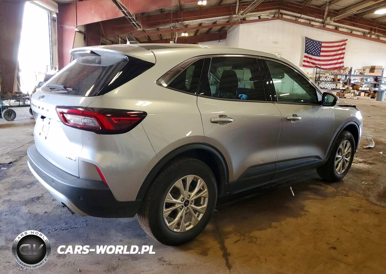 2023 Ford Escape Active VIN:1FMCU9GN9PUB34379 - 3
