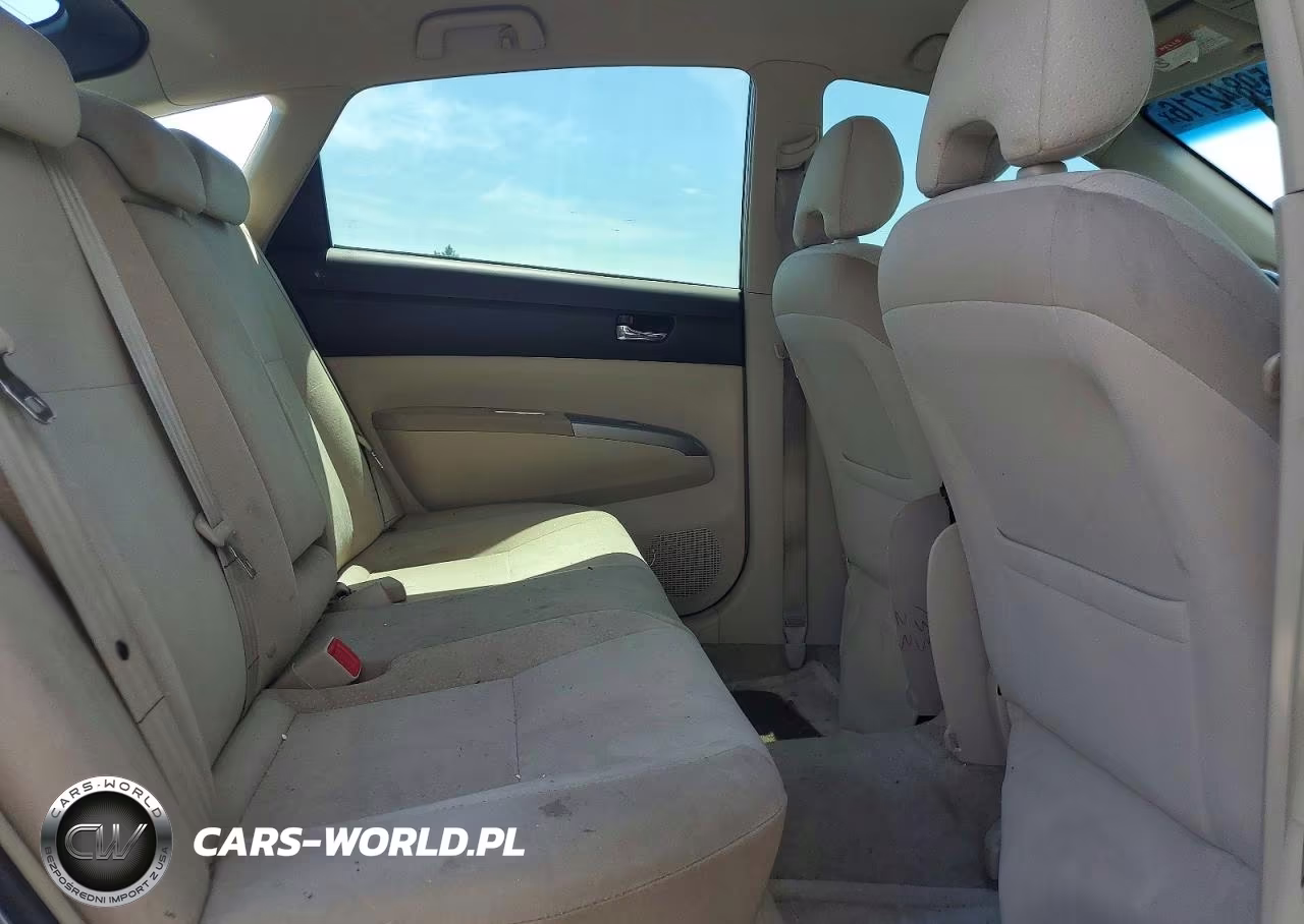 2005 Toyota Prius Base VIN:JTDKB22U853069796 - 10