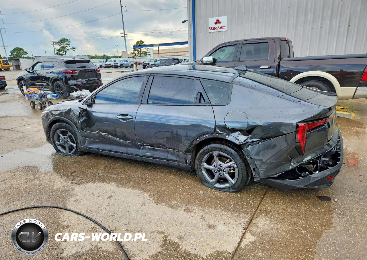 2025 Kia K4 Lxs VIN:3KPFT4DE7SE185480 - 2