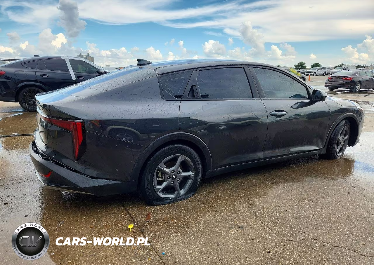 2025 Kia K4 Lxs VIN:3KPFT4DE7SE185480 - 3