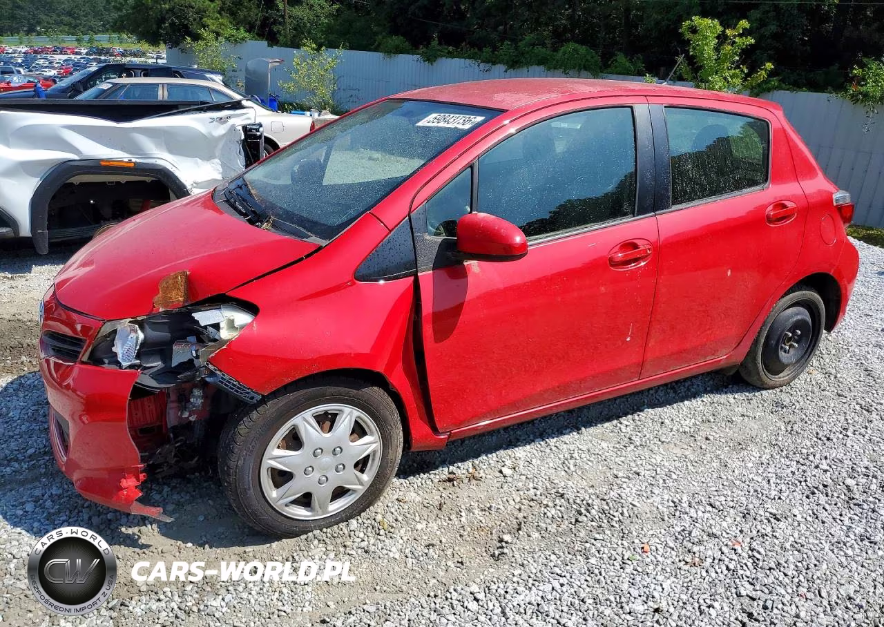 2012 Toyota Yaris 5-Door Le – zdjęcie 1 z 12