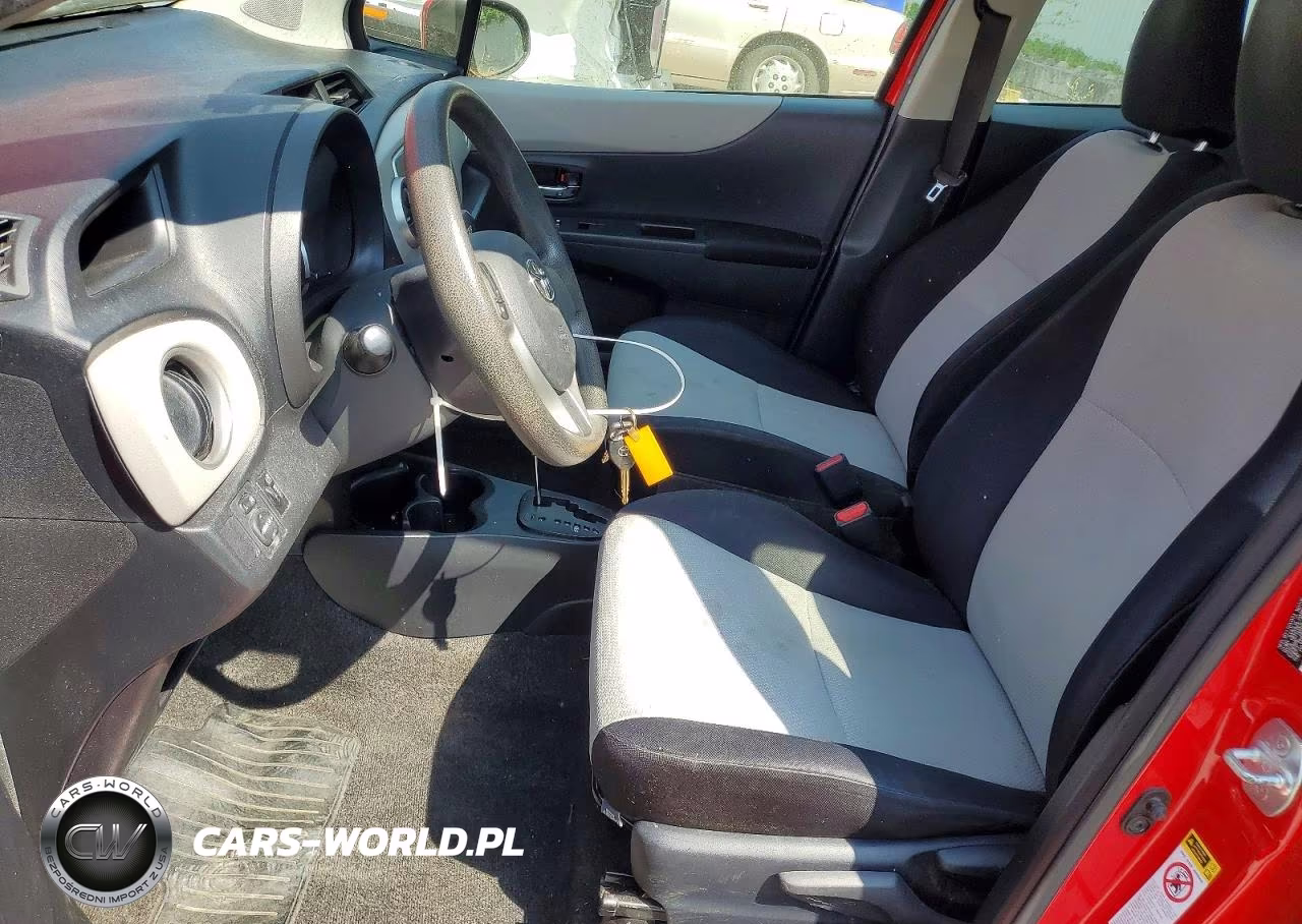 2012 Toyota Yaris 5-Door Le VIN:JTDKTUD34CD537544 - 7