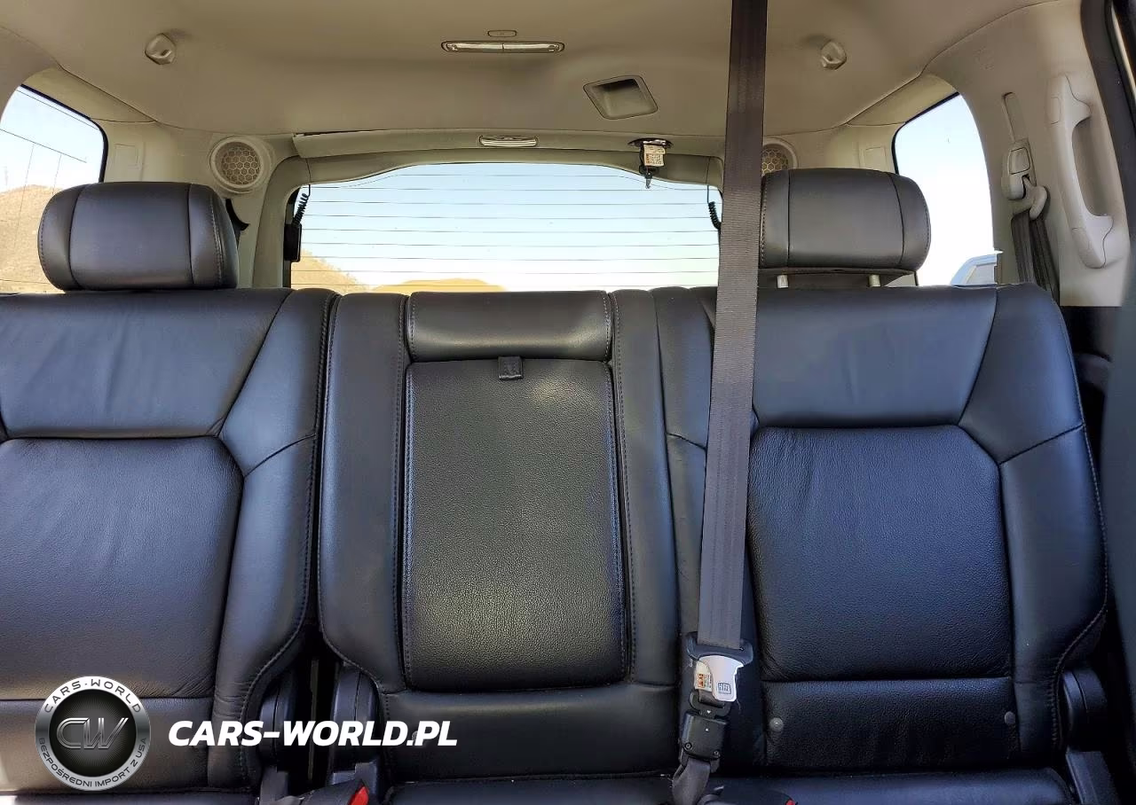 2011 Honda Pilot Touring VIN:5FNYF3H97BB052252 - 10