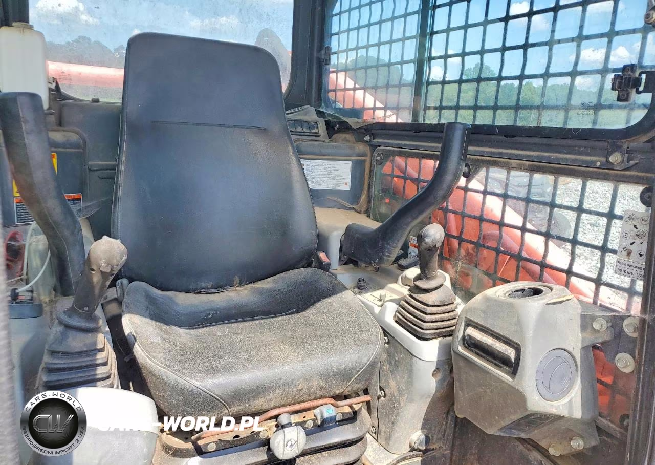 2015 Kubota Svl90-2 Tracked Skid Steer Loader VIN:0000EA7052 - 5