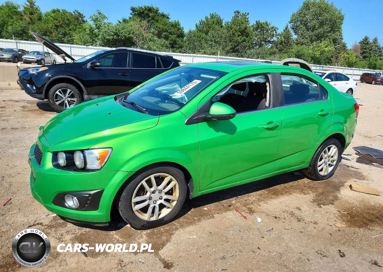 2015 Chevrolet Sonic Lt – zdjęcie 1 z 12